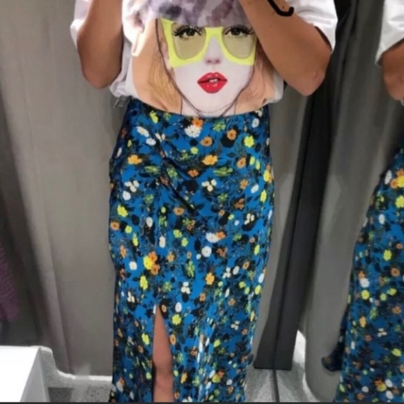 Zara floral print skirt - Picture 4 of 9